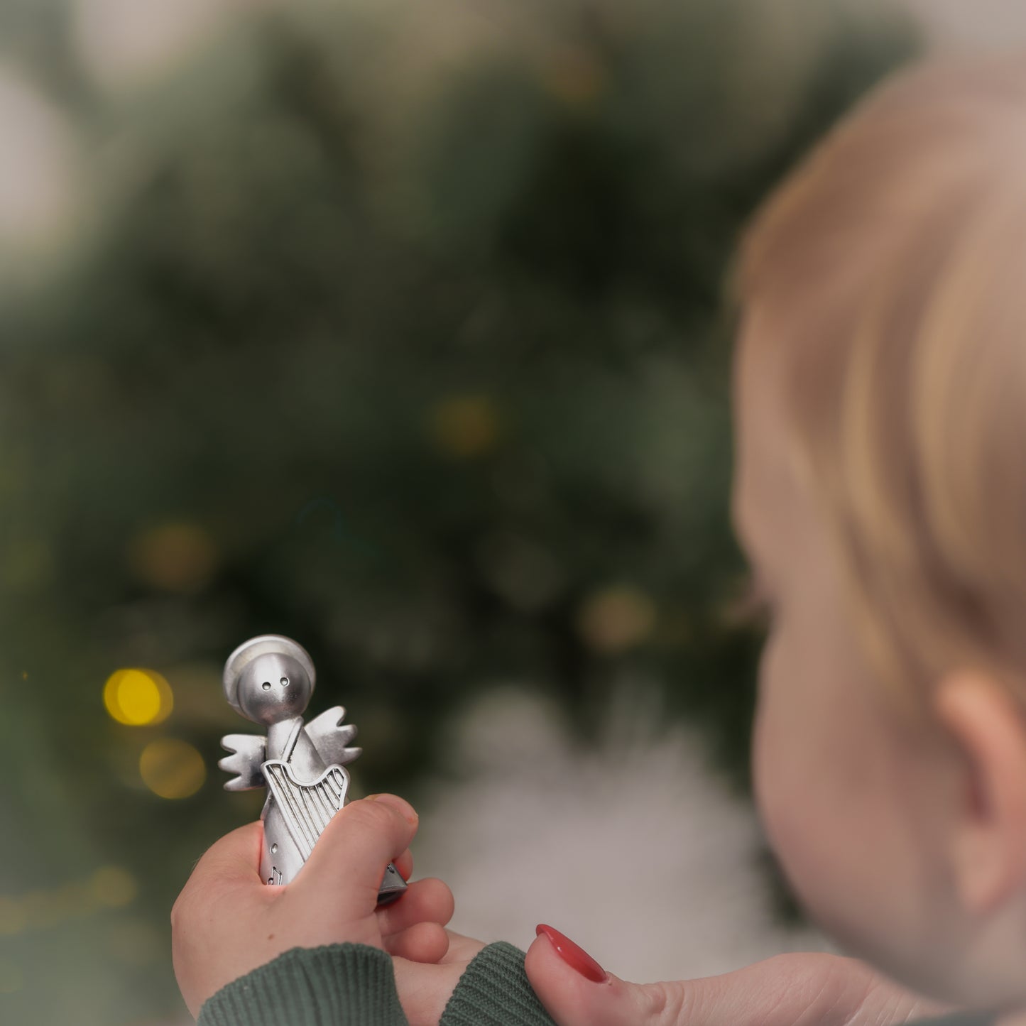 Angel with Harp Nativity Figurine (Pewter)