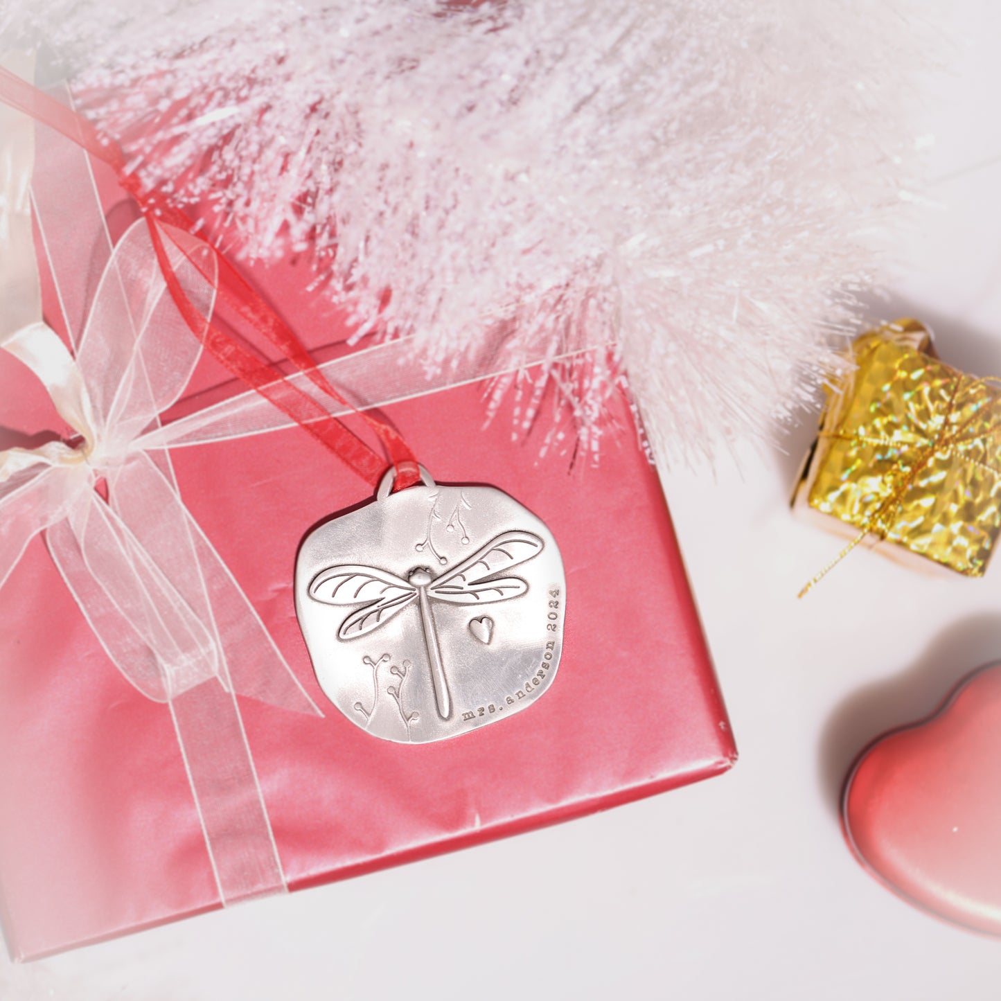 Dragonfly Fly By Ornament (Pewter)
