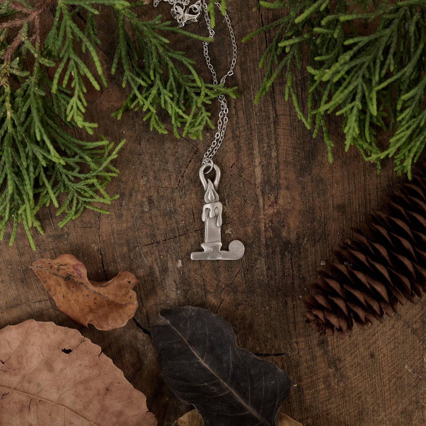 Glow By Candlelight Necklace (Pewter)