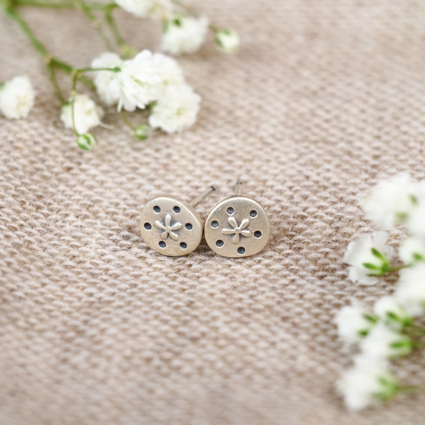 Dainty Daisy Stud Earrings (Sterling Silver)