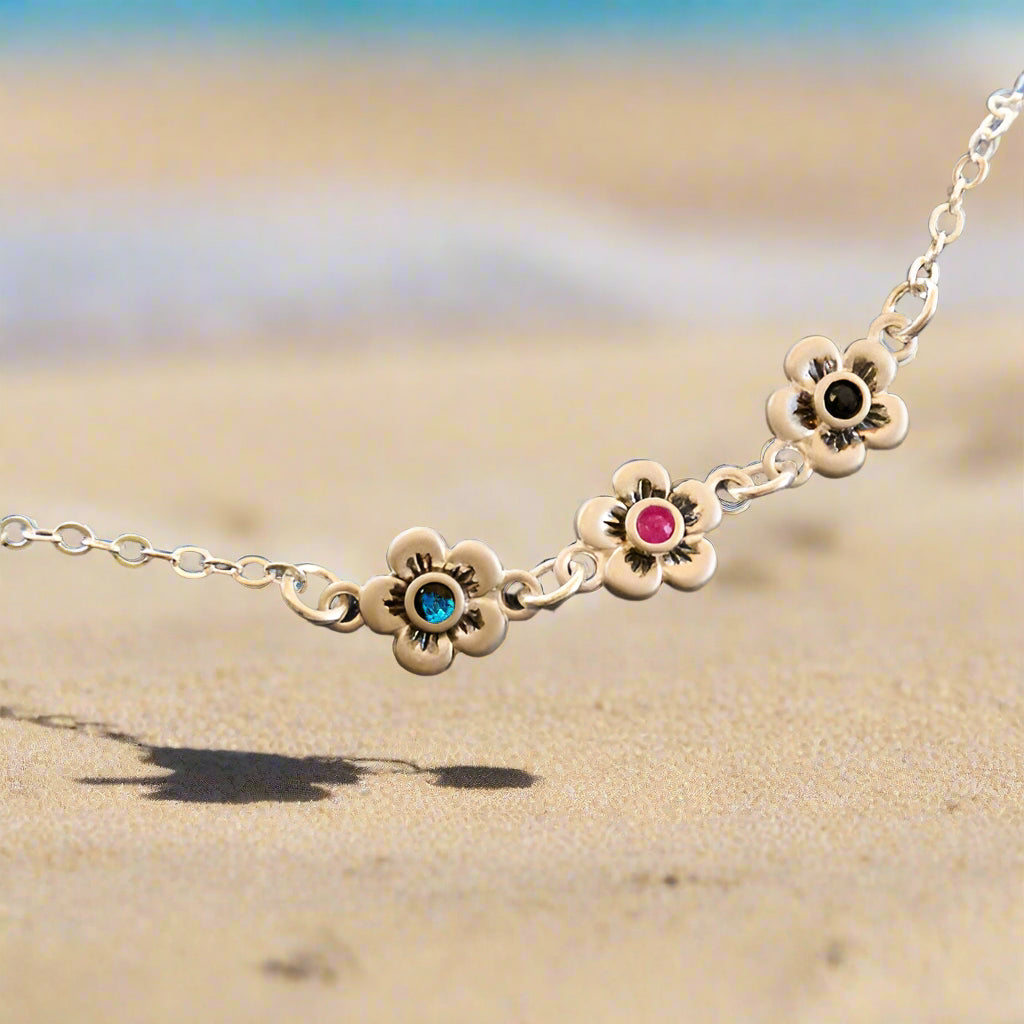 Mother's Birthstone Bloom Bracelet (Sterling Silver)