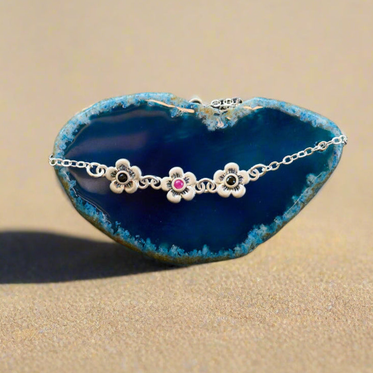 Mother's Birthstone Bloom Bracelet (Sterling Silver)