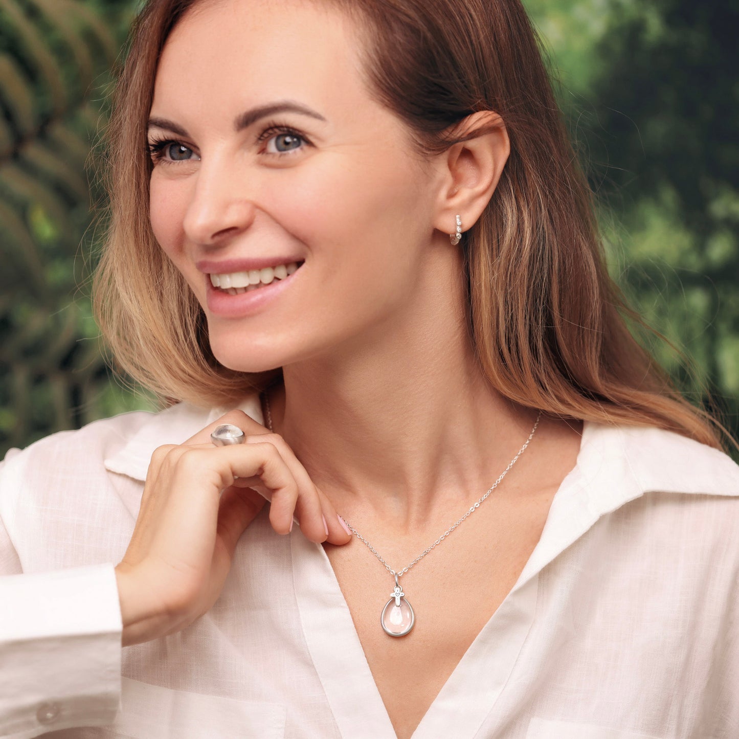 Clear and Bright Cross Necklace (Sterling Silver)