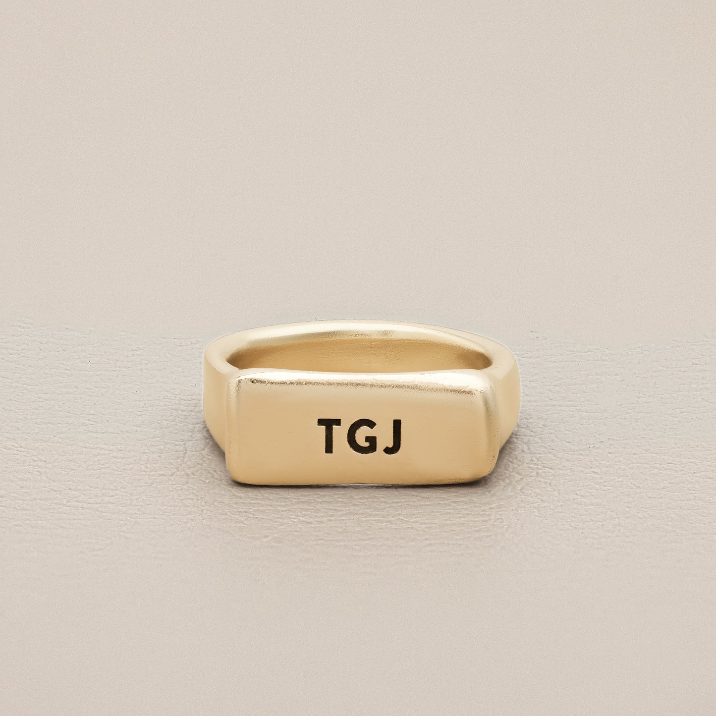 Make Your Mark Signet Ring (9K Solid Gold)