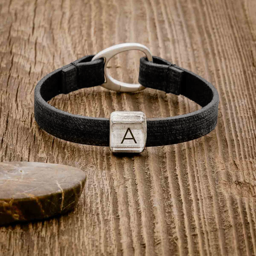 Advance Bracelet (Black)