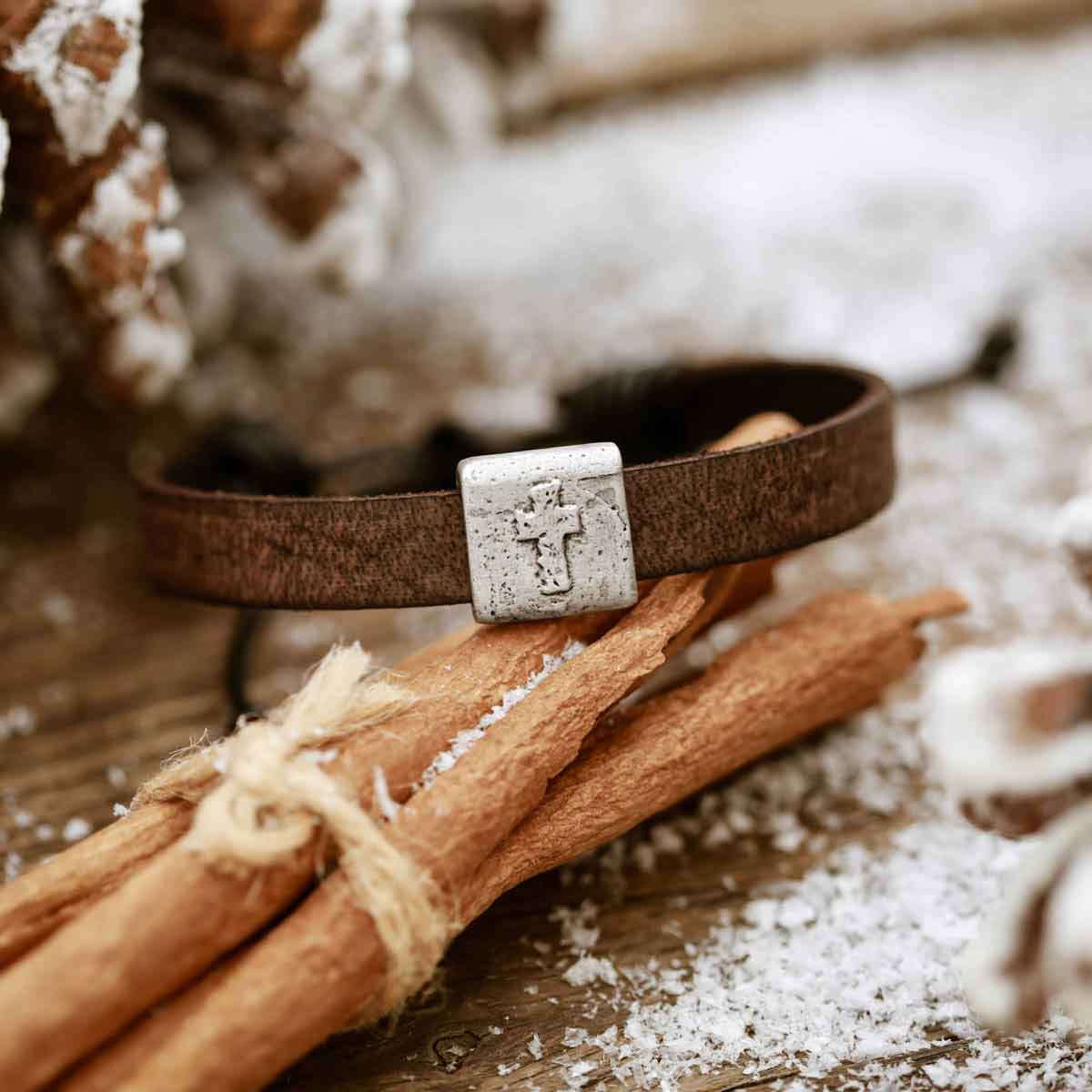Equitable Leather Cross Bracelet (Brown)