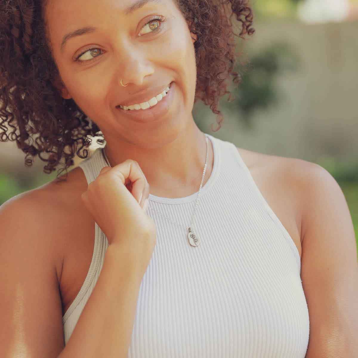February Birth Flower Necklace (Pewter)