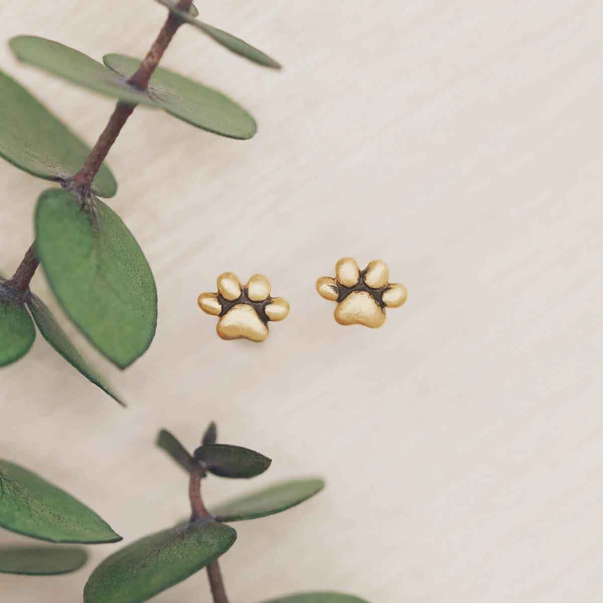 handcrafted in 10k yellow gold