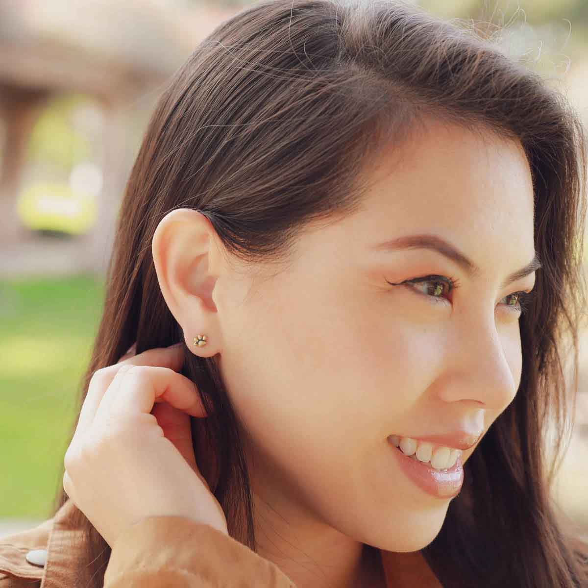 handcrafted in 10k yellow gold