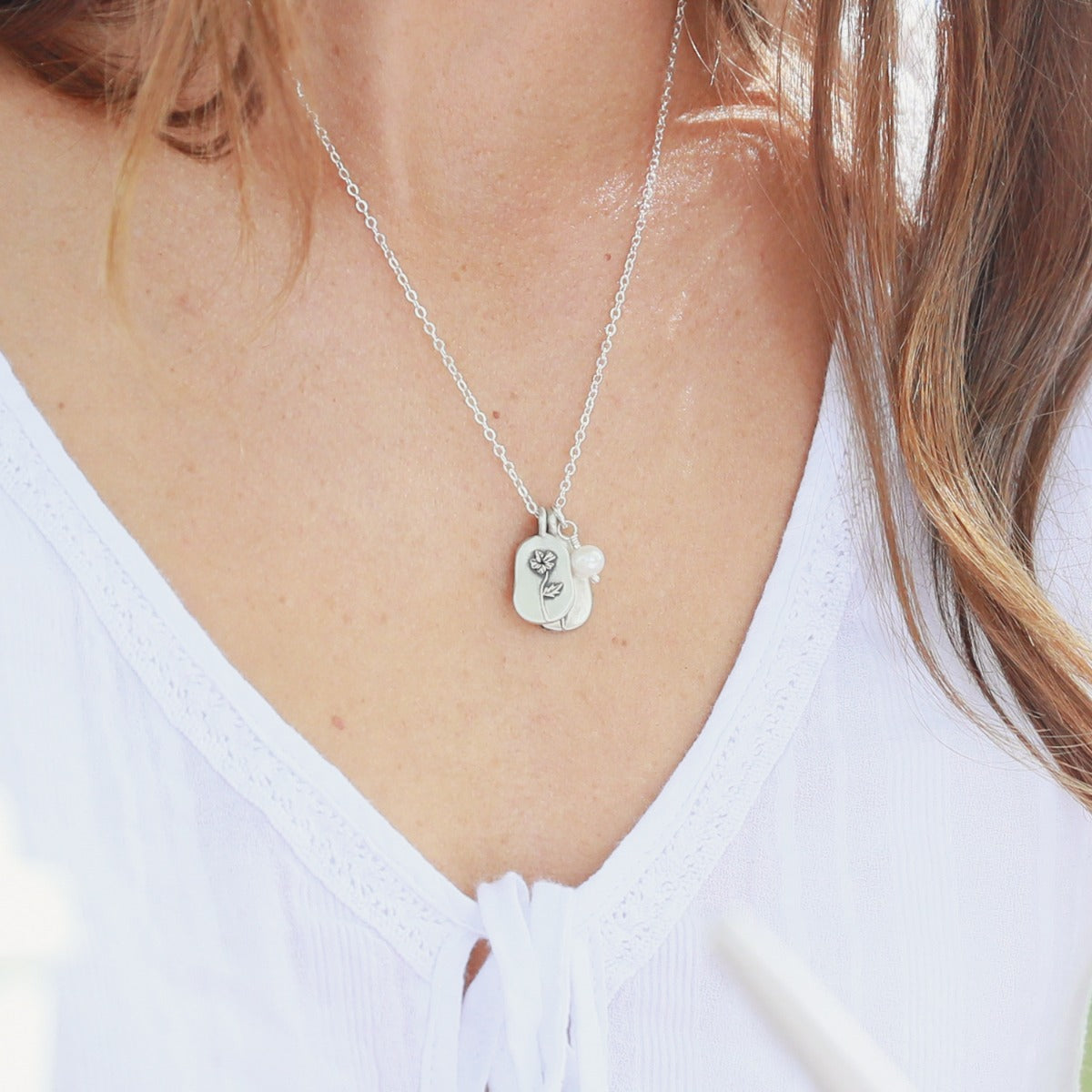 February Birth Flower Necklace (Sterling Silver)