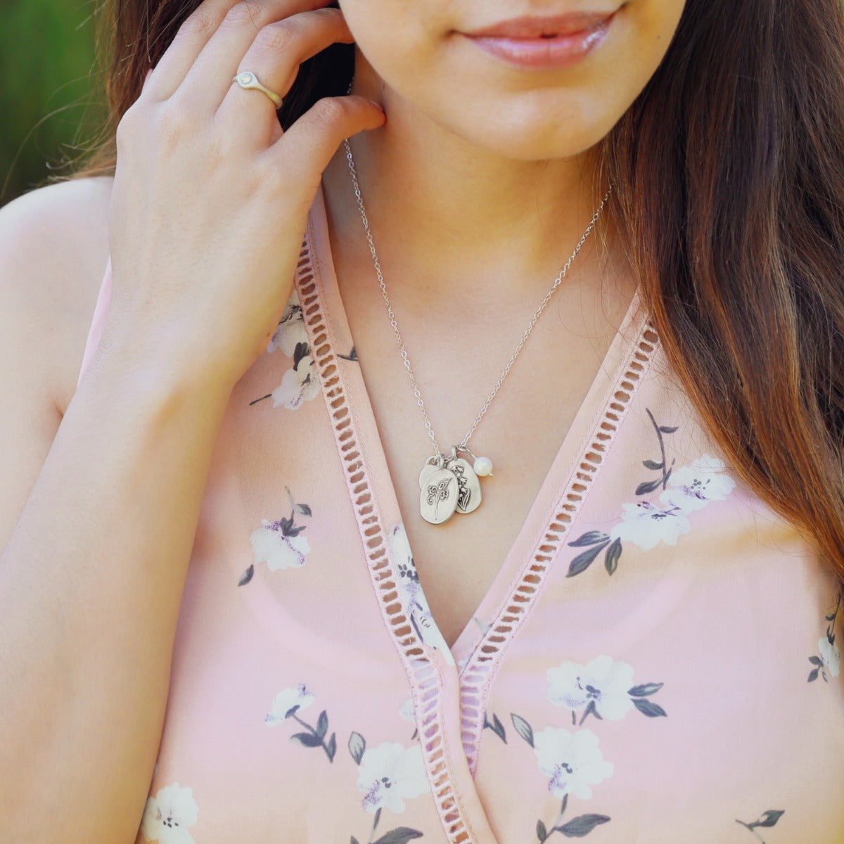 April Birth Flower Necklace (Sterling Silver)