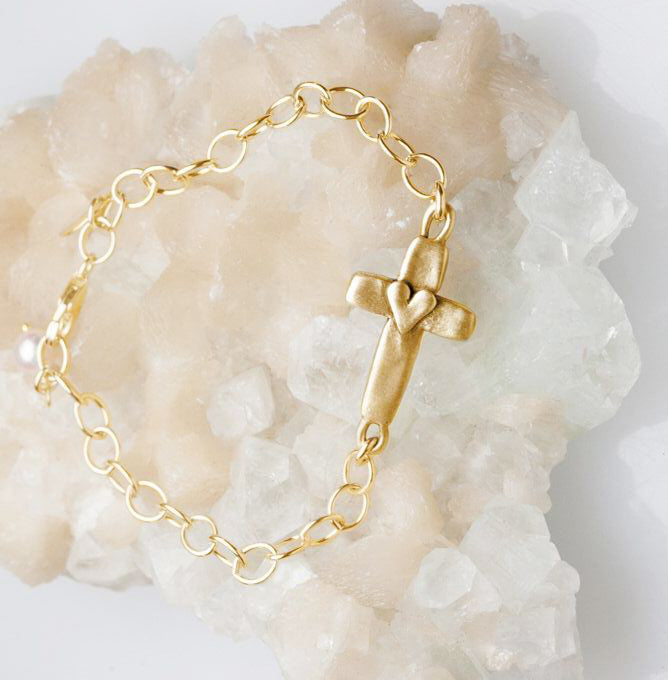 Cross of Faith Bracelet (9K Solid Gold)