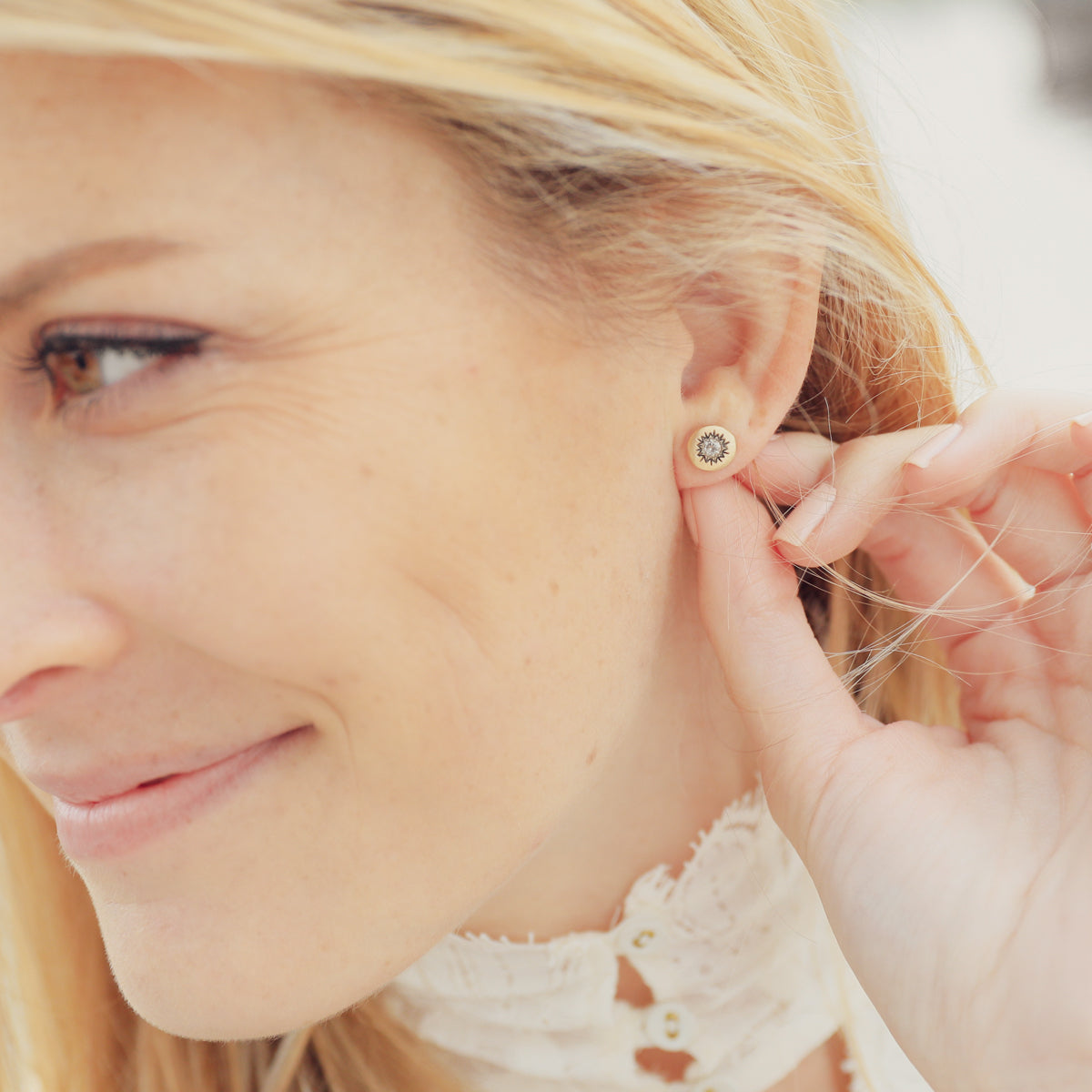 Sunburst Stud Earrings (9K Solid Gold)