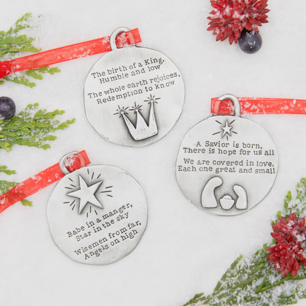 Babe In A Manger Ornament Set (Pewter)