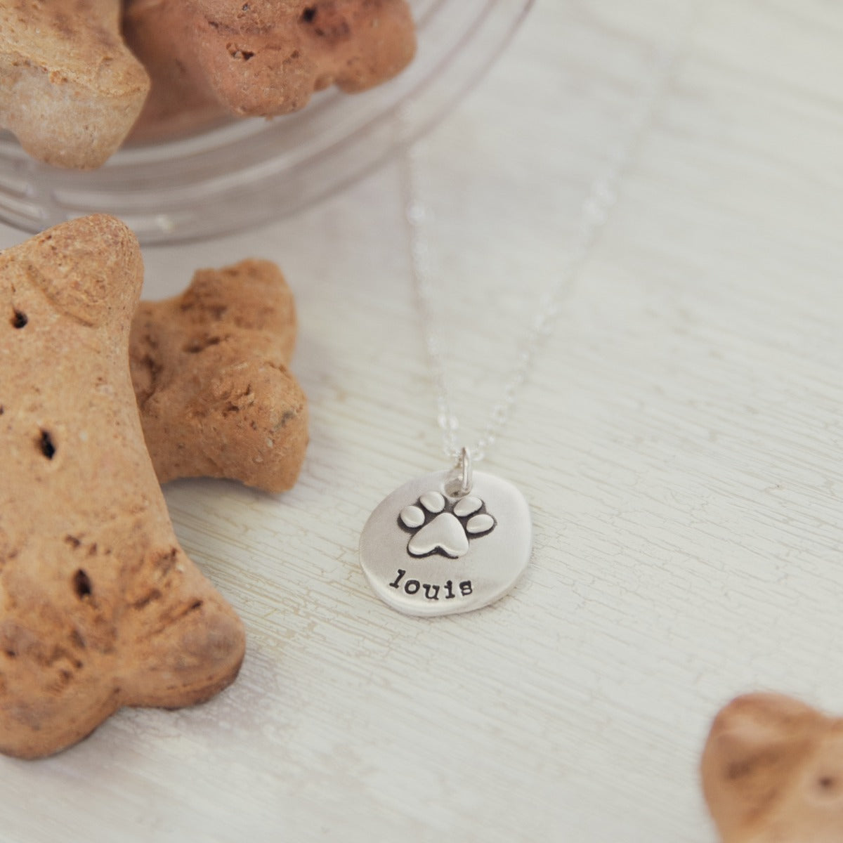 Furry Footprint Necklace (Sterling Silver)