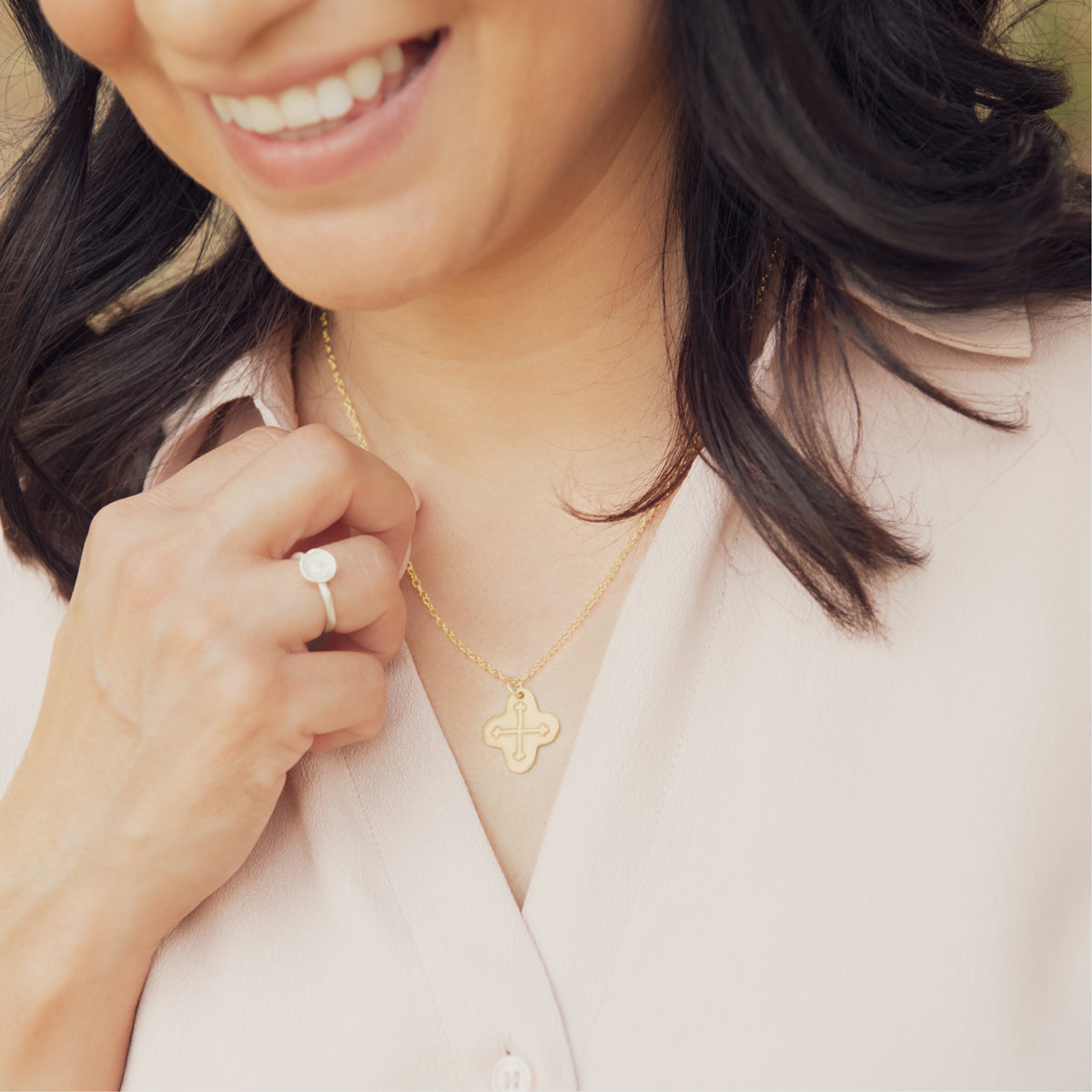 Shining Light Cross Necklace (9K Solid Gold)