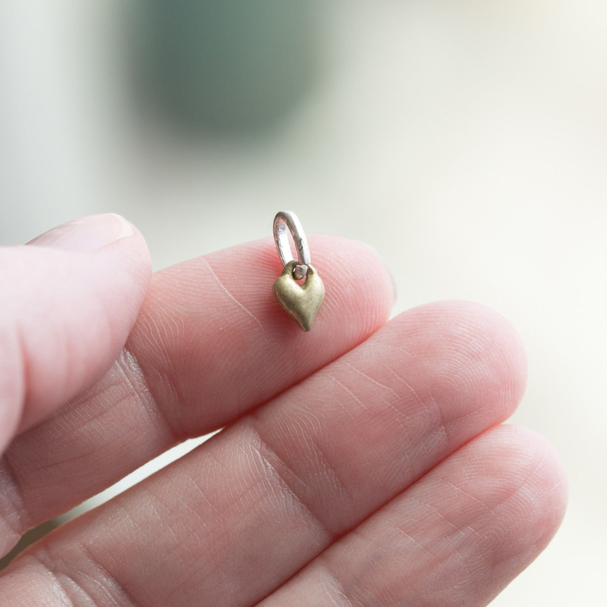 Tiny Golden Heart Charm Buildable Collection (Brasss)