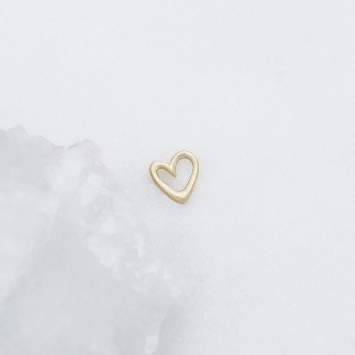 Love Grows 1/4" Tiny Heart charm (9K Solid Gold)