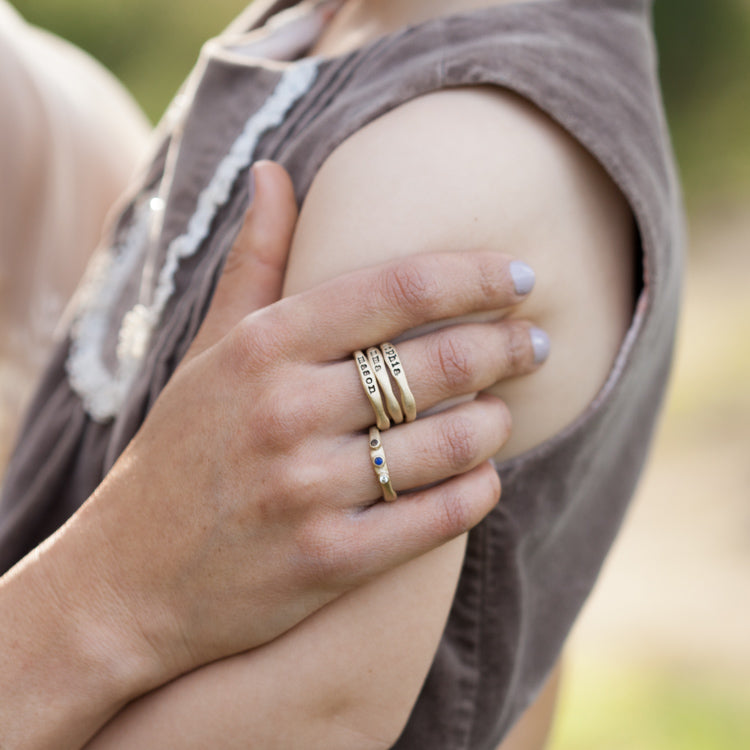 Mother's Ring (9K Solid Gold)