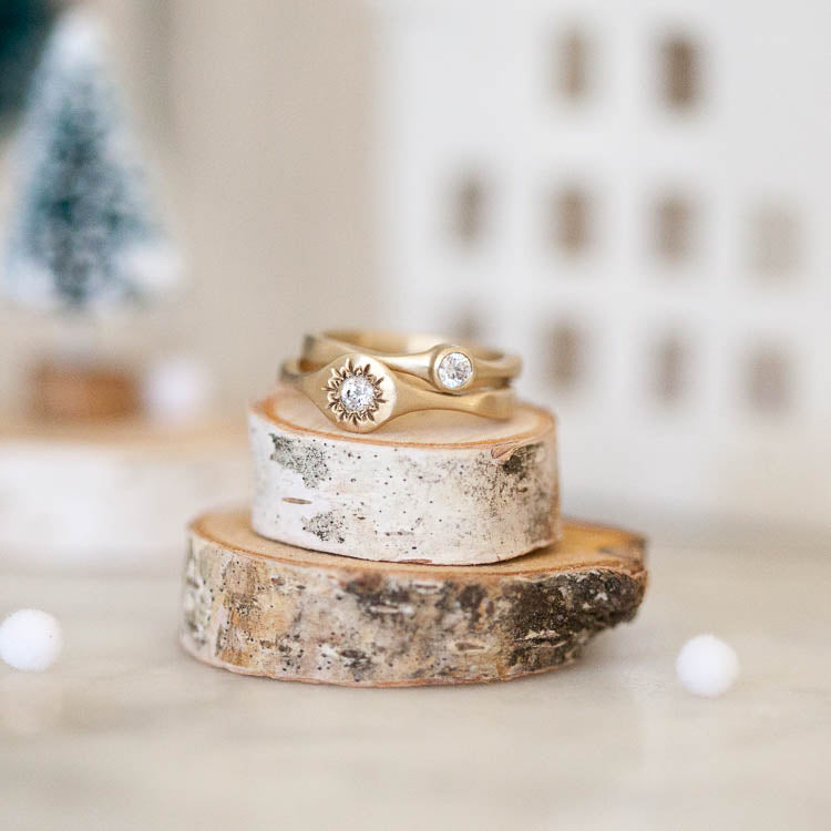 Sunburst Stacking Ring (9K Solid Gold)