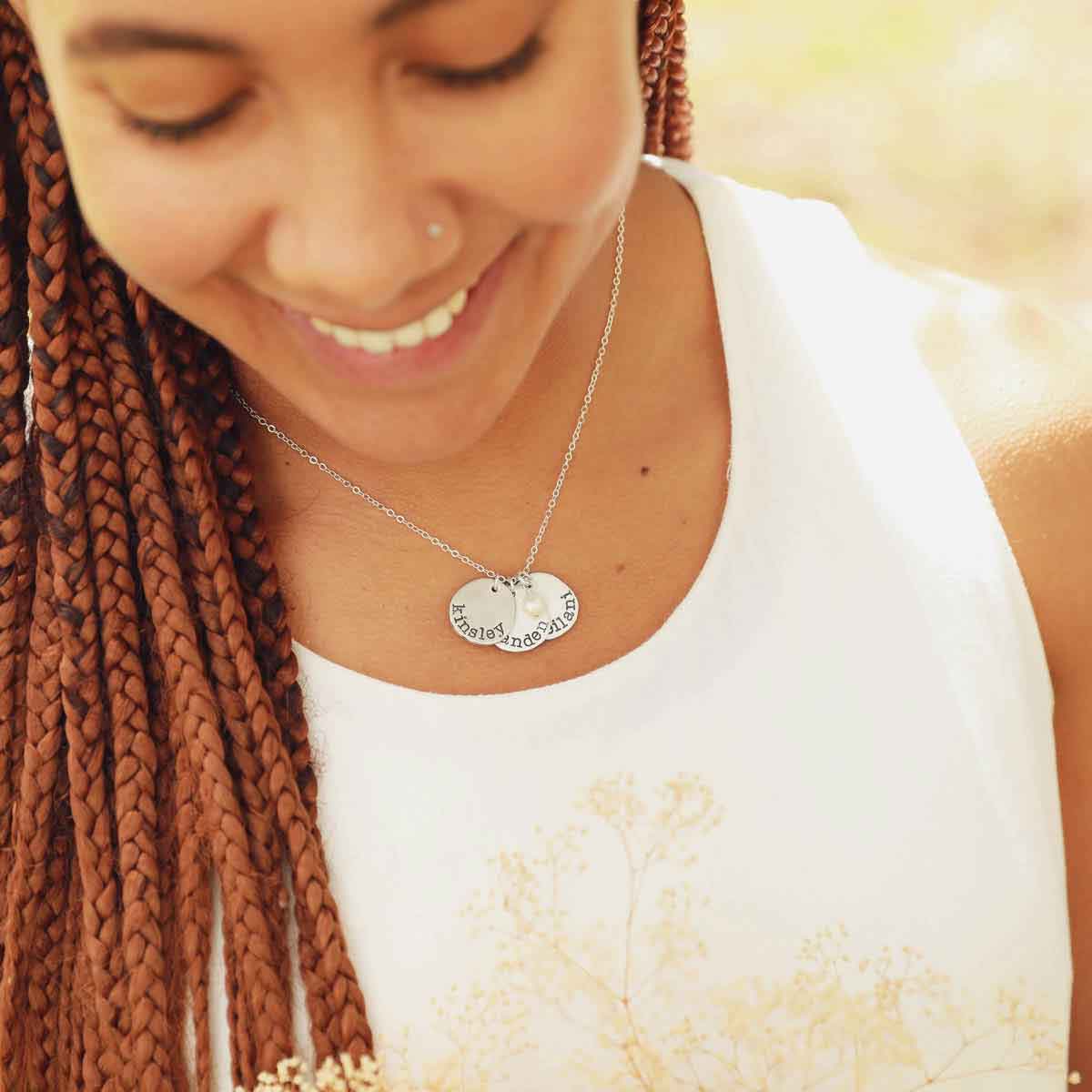 Petite mother's necklace (Sterling Silver)