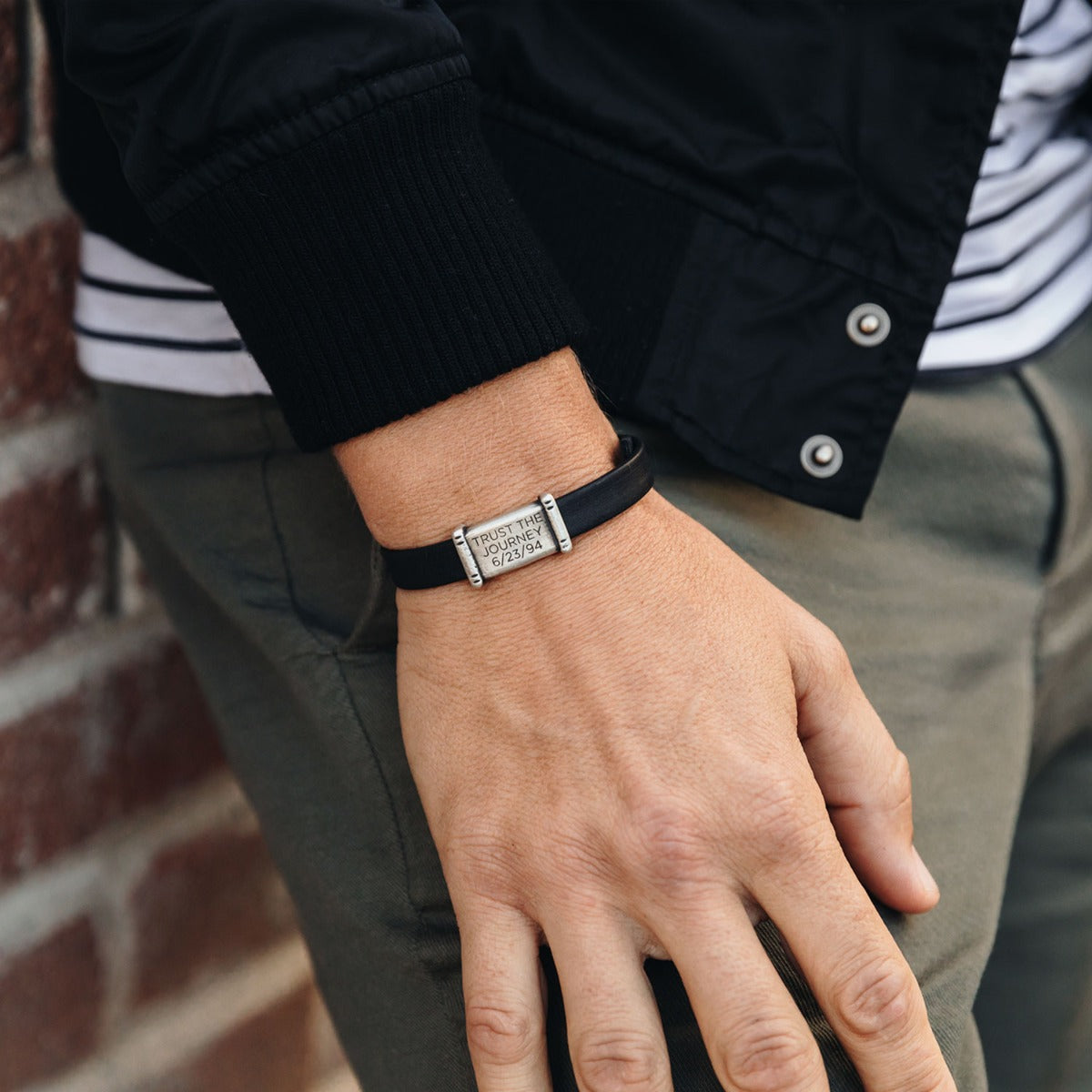 Resolute Bracelet (Black)