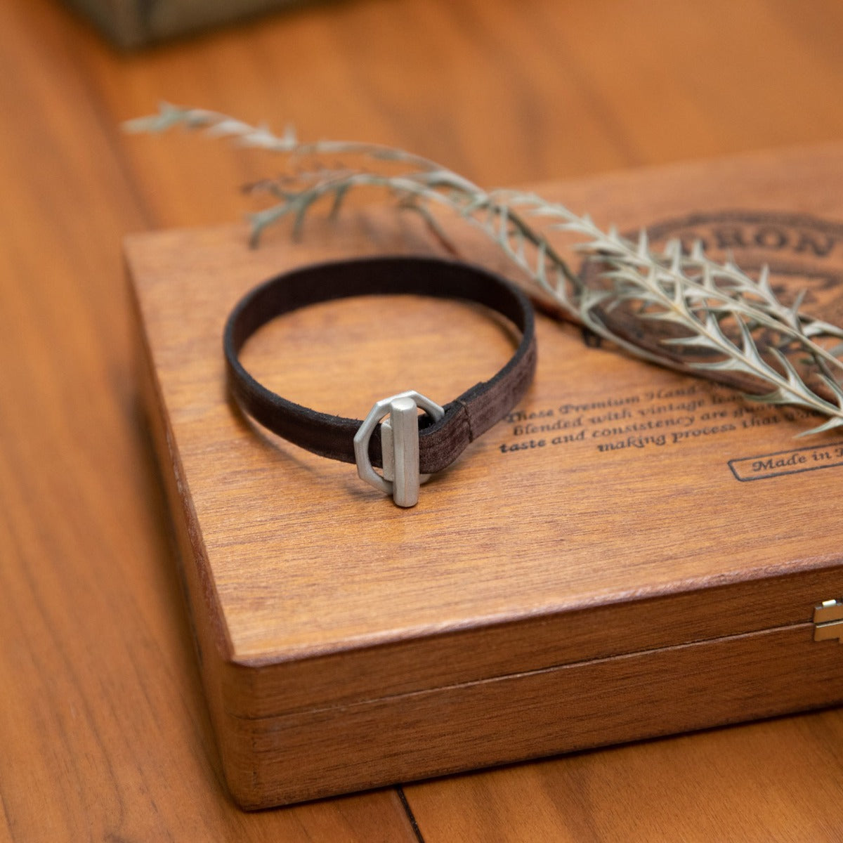 Life Forever Bracelet (Brown)