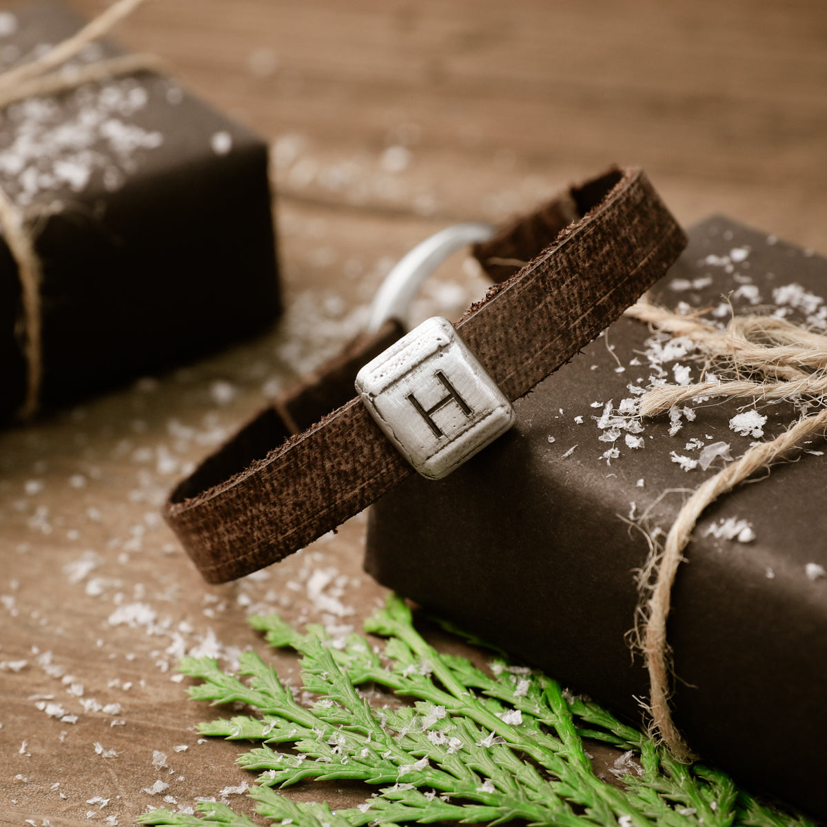 Advance Bracelet (Brown)