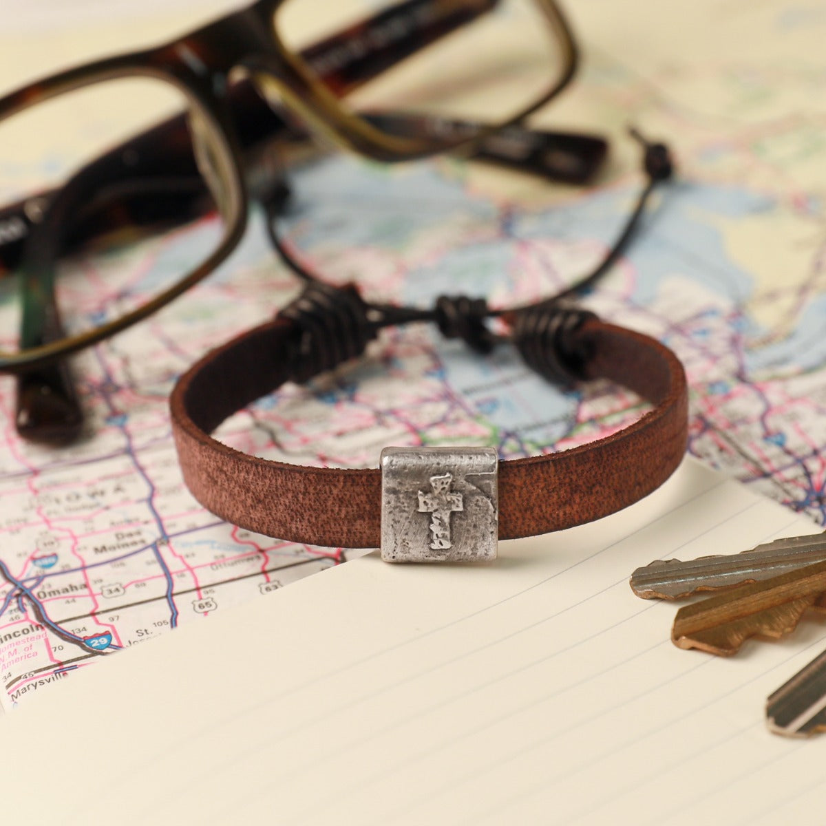 Equitable Leather Cross Bracelet (Brown)