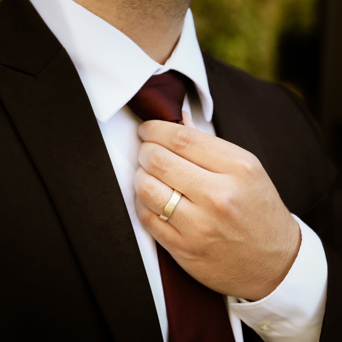 Summit Ring (9K Solid Gold)