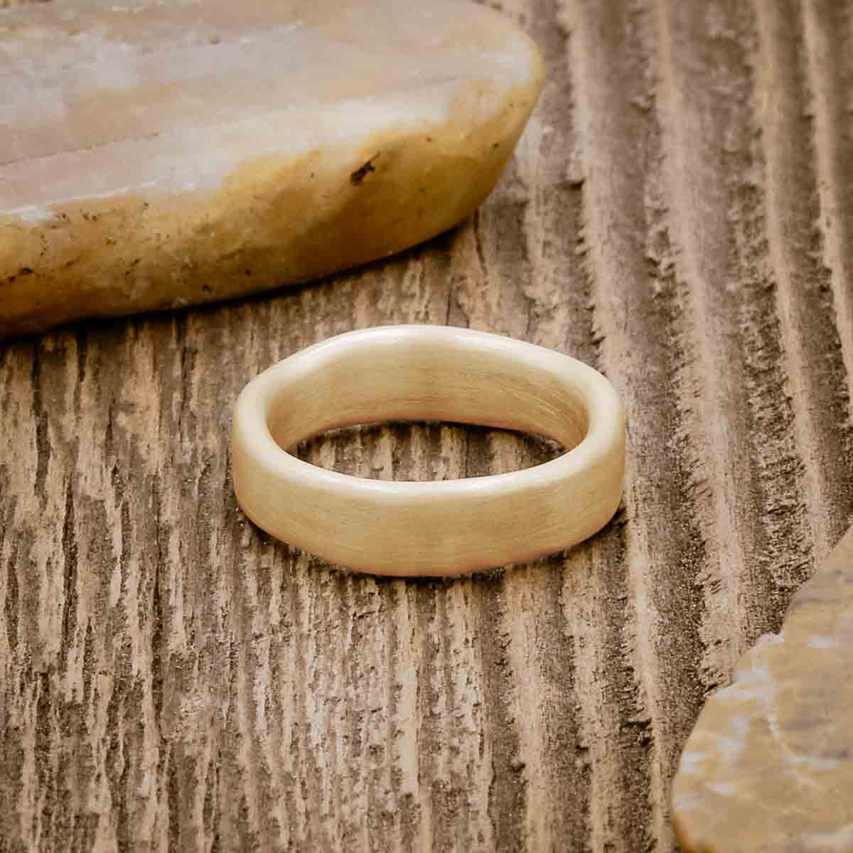 Summit Ring (9K Solid Gold)