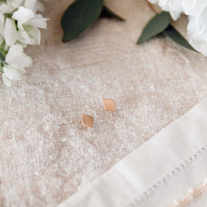 Fly A Kite Stud Earrings {10K Solid Gold}