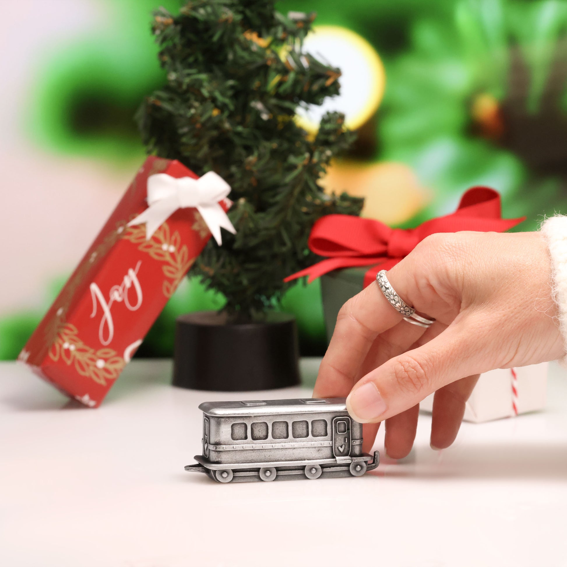 Passenger Carriage (Pewter) - Lisa Leonard Designs