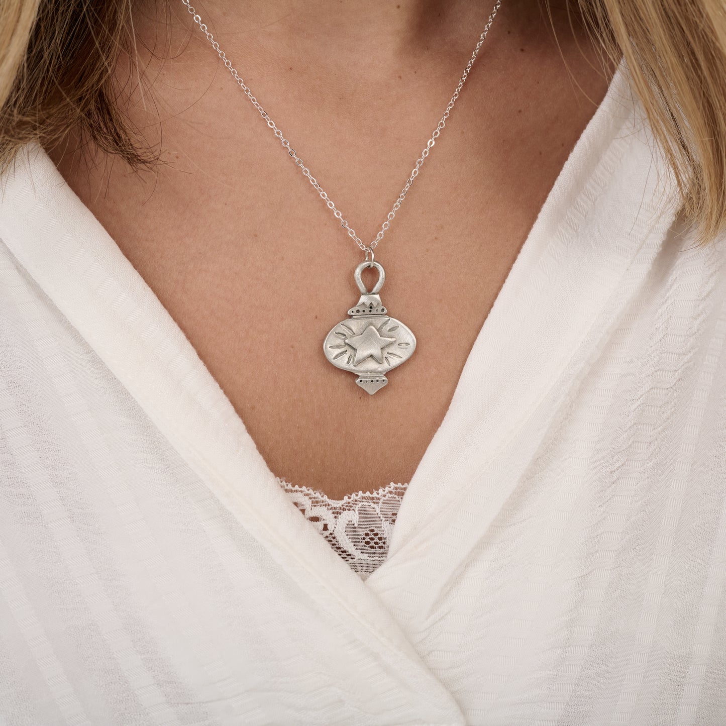 Vintage Ornament Necklace (Pewter)