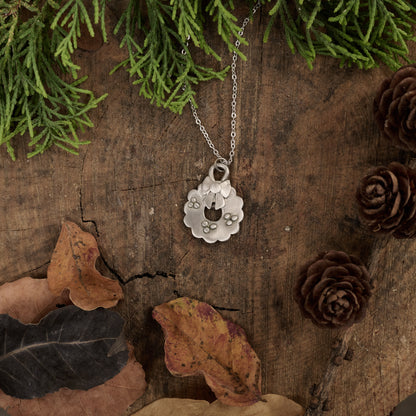 Berry and Bow Wreath Necklace (Pewter)