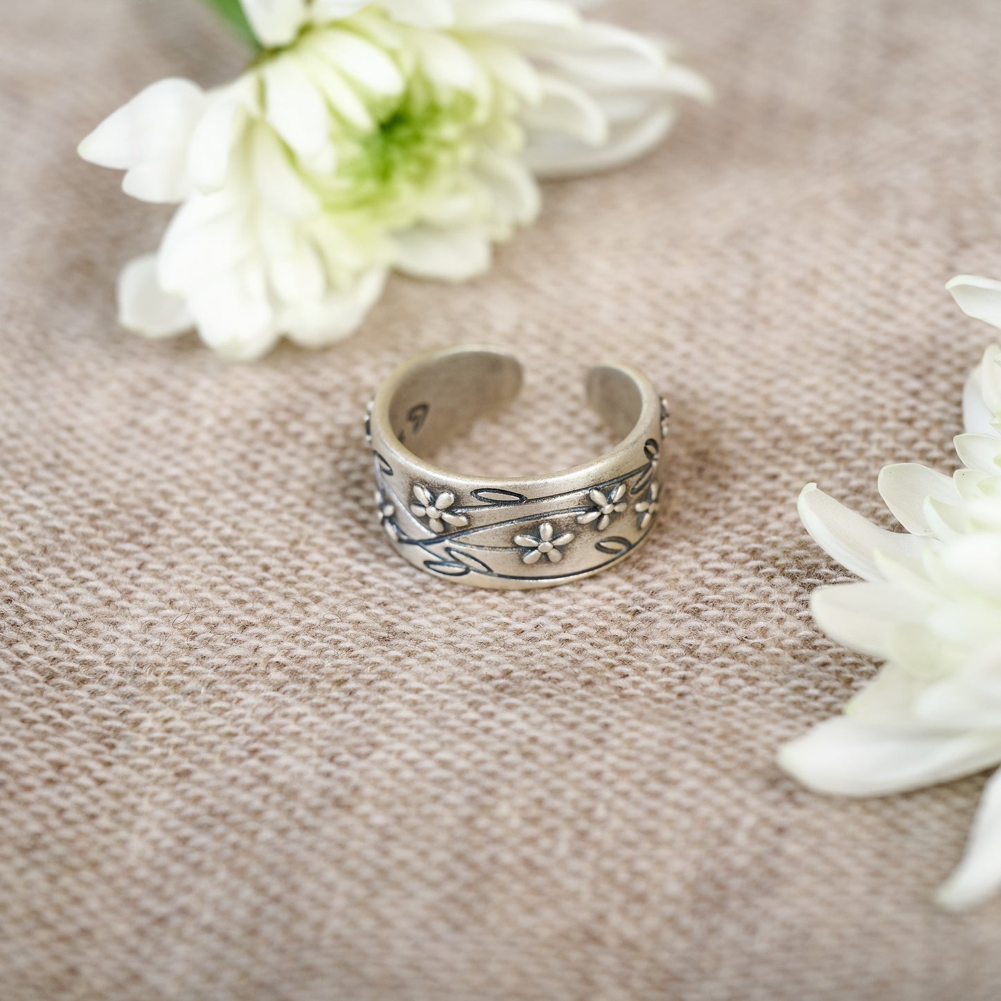 Vintage Botanicals Adjustable Ring (Sterling Silver)