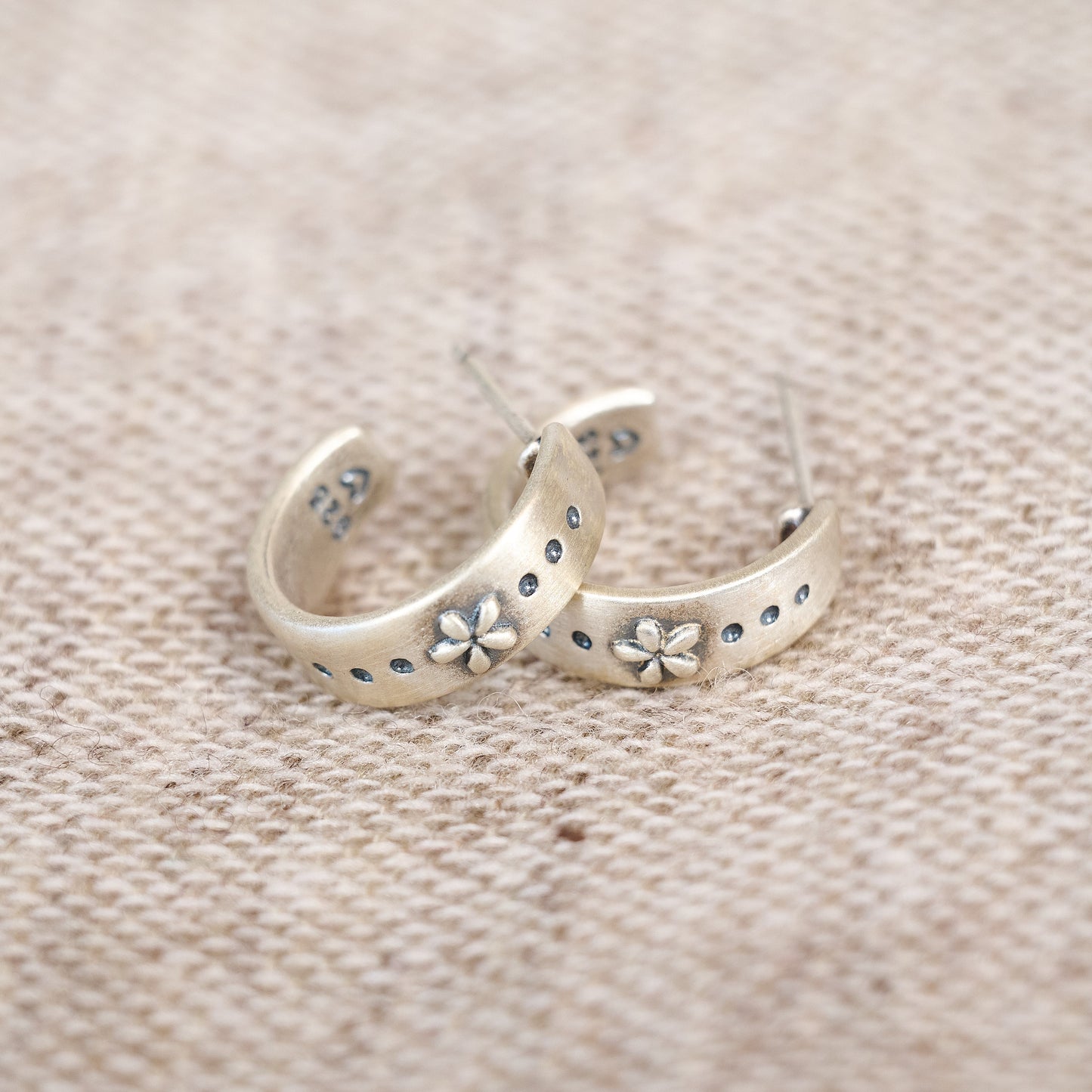 Spark Of Nature Classic Hoop Earrings (Sterling Silver)