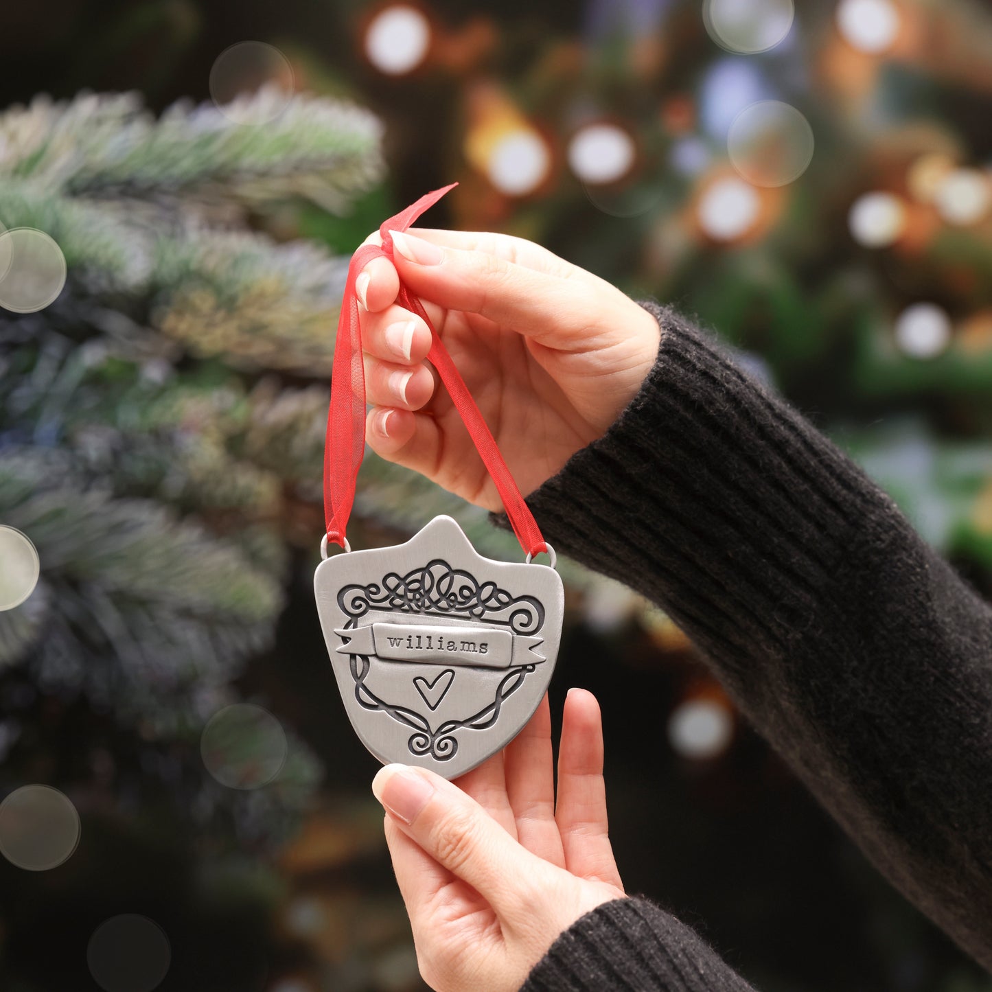 Family Crest Ornament (Pewter)