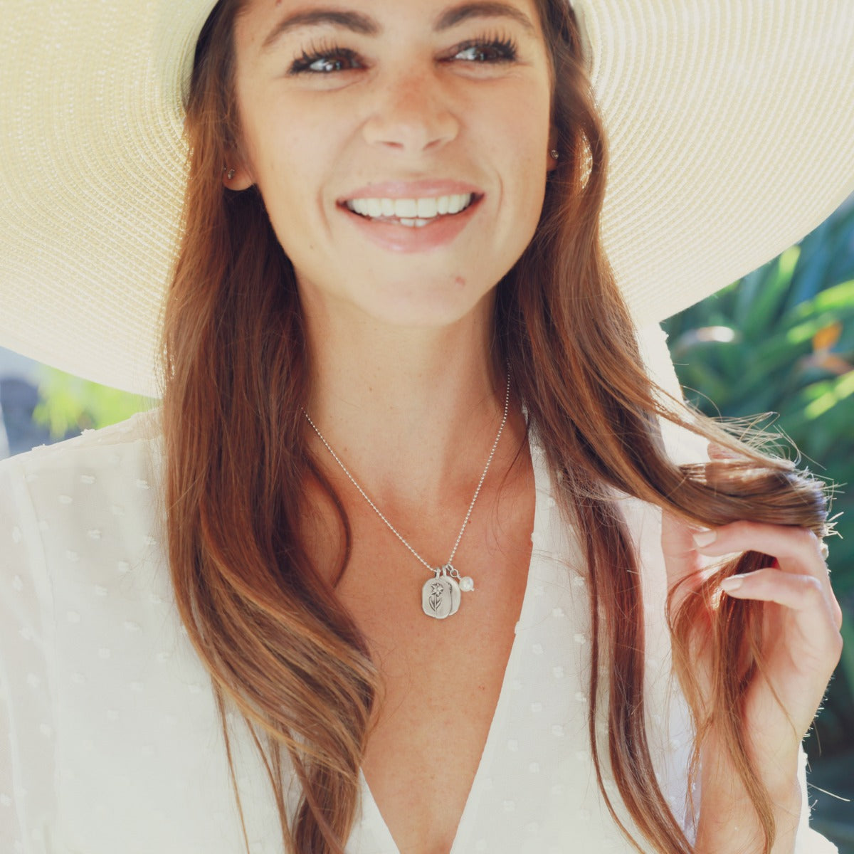 March Birth Flower Necklace (Sterling Silver)