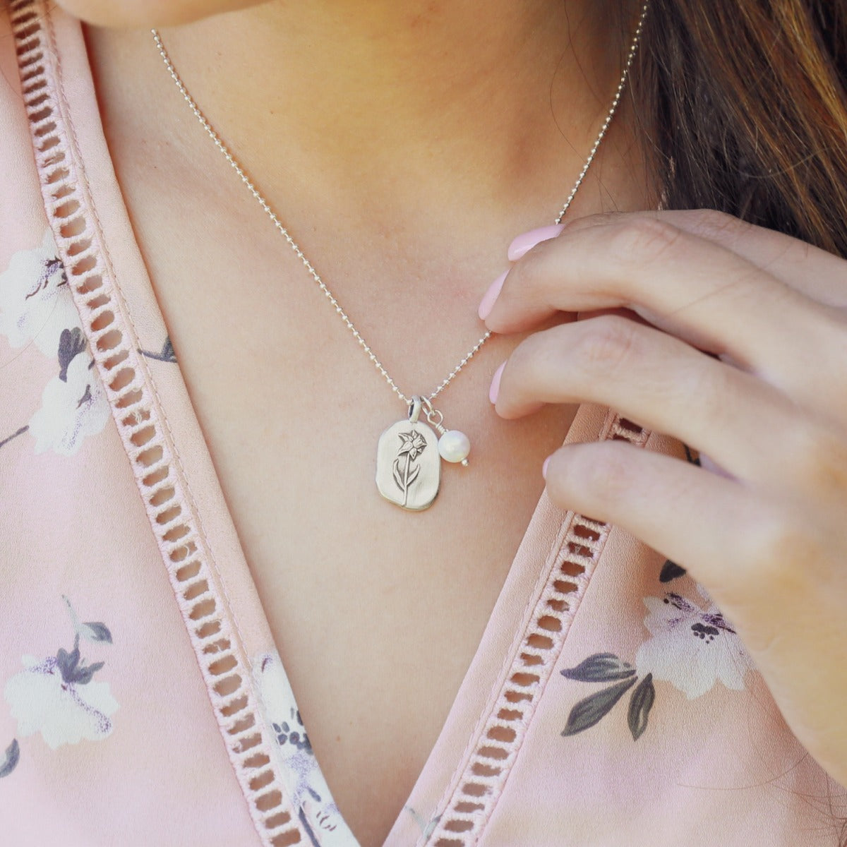 March Birth Flower Necklace (Sterling Silver)