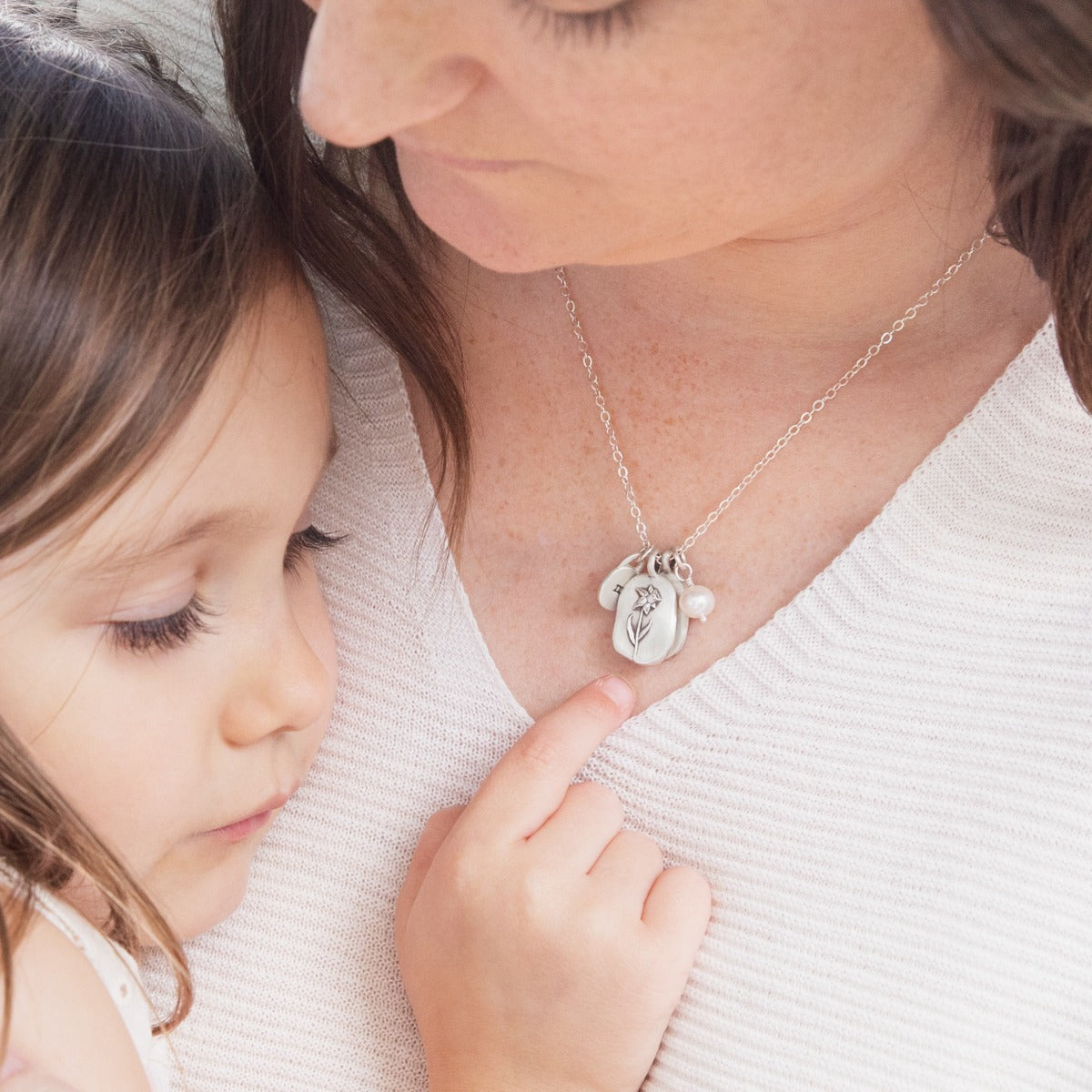March Birth Flower Necklace (Sterling Silver)