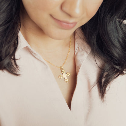 Known and Loved Cross Necklace (9K Solid Gold)