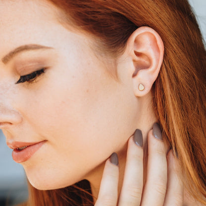 Raindrop Stud Earrings (9K Solid Gold)