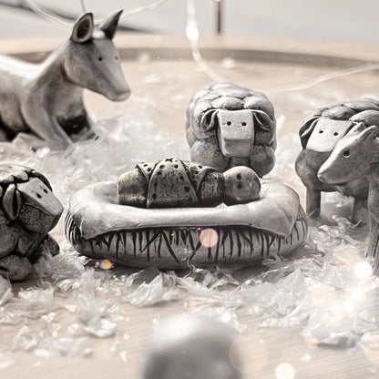 Baby Jesus in manger all pewter