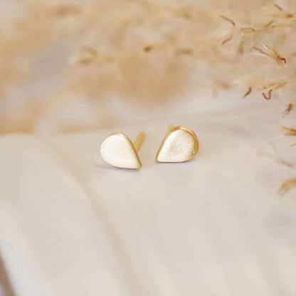 Raindrop Stud Earrings (9K Solid Gold)