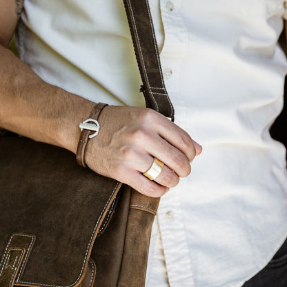 Valor Wide Ring (9K Solid Gold)