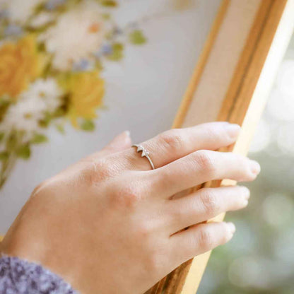  holding a picture frame