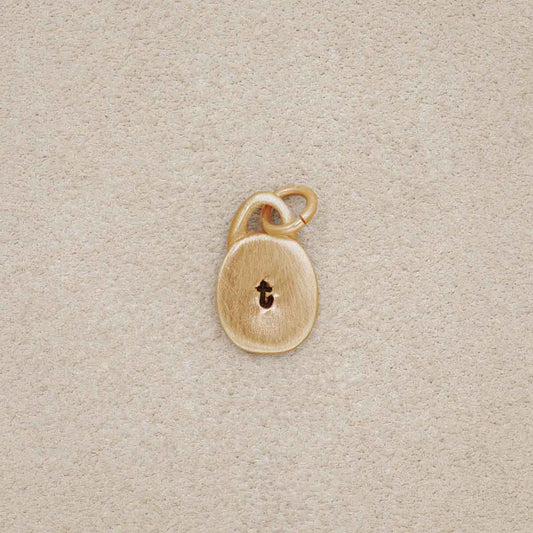 Wild About You Circle Charm (10K Solid Gold)
